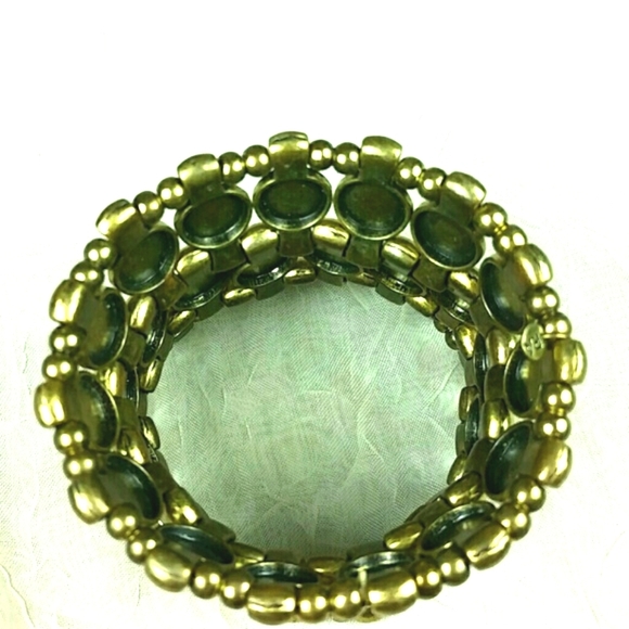 Mobwife Polished Brass Wide Stretch Bracelet 2" Statement Chunky Retro Boho Cuff - Picture 3 of 4